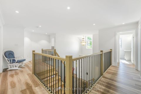 Photo 25 at 1409 Tansley Drive, WO West, Oakville