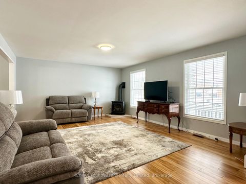 Photo 3 at 207 CHRISTOPHER Street, Stayner, Clearview