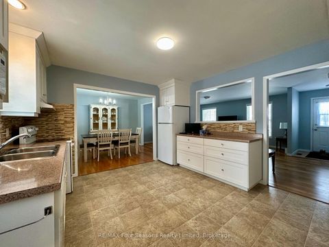 Photo 5 at 207 CHRISTOPHER Street, Stayner, Clearview