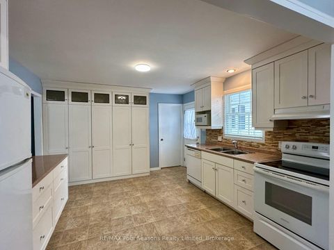 Photo 7 at 207 CHRISTOPHER Street, Stayner, Clearview