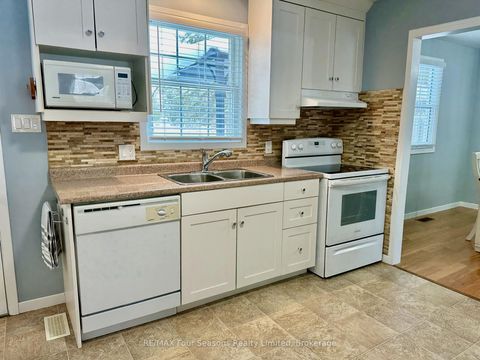 Photo 8 at 207 CHRISTOPHER Street, Stayner, Clearview