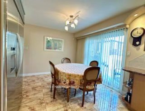 Photo 10 at 6 Carriage Lane, Branson, Toronto