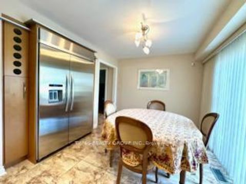 Photo 11 at 6 Carriage Lane, Branson, Toronto