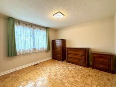 Photo 20 at 6 Carriage Lane, Branson, Toronto