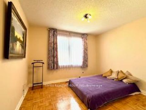 Photo 23 at 6 Carriage Lane, Branson, Toronto