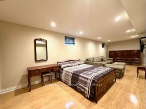 Photo 29 at 6 Carriage Lane, Branson, Toronto