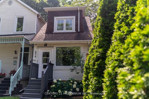 Photo 2 at 634 Woodbine Avenue, Woodbine Corridor, Toronto