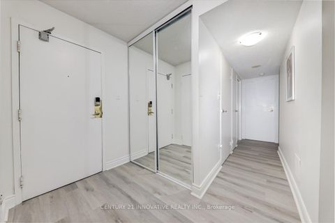 Photo 6 at 1004 - 10 Markbrook Lane, Jamestown, Toronto