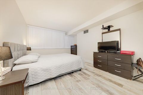 Photo 19 at 1004 - 10 Markbrook Lane, Jamestown, Toronto