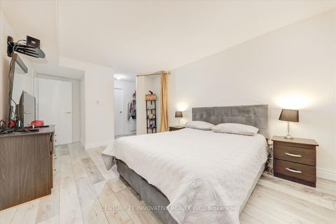Photo 20 at 1004 - 10 Markbrook Lane, Jamestown, Toronto