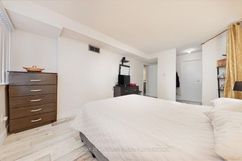 Photo 21 at 1004 - 10 Markbrook Lane, Jamestown, Toronto