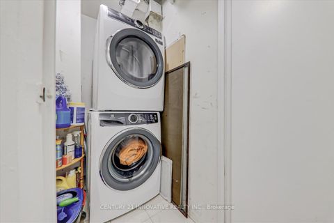 Photo 23 at 1004 - 10 Markbrook Lane, Jamestown, Toronto