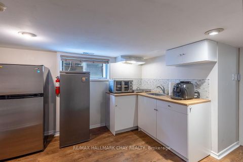 Photo 17 at 325 Innisfil Street, Allandale, Barrie