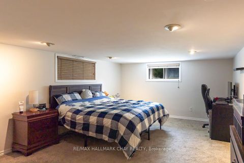 Photo 19 at 325 Innisfil Street, Allandale, Barrie