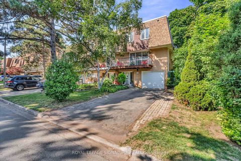 Photo 1 at 27 Tulip Street, BR Bronte, Oakville