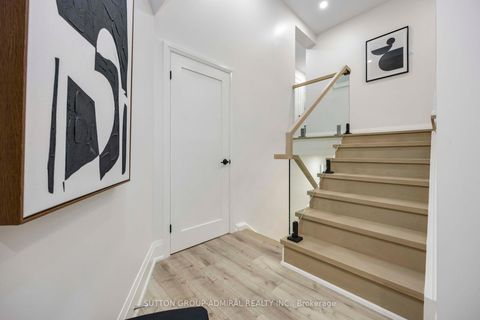 Photo 2 at G7 - 296 Mill Road, Markland Wood, Toronto