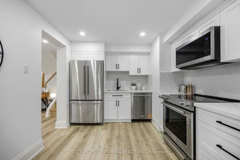 Photo 17 at G7 - 296 Mill Road, Markland Wood, Toronto
