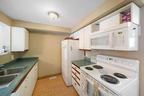 Photo 5 at 96 Lee Crescent, Holly, Barrie