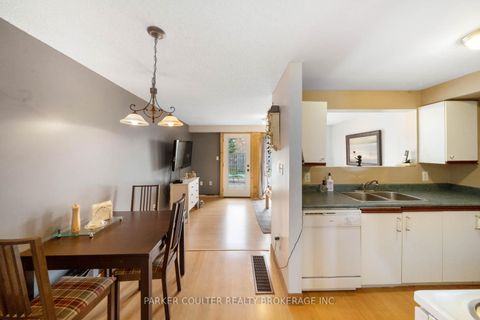 Photo 7 at 96 Lee Crescent, Holly, Barrie