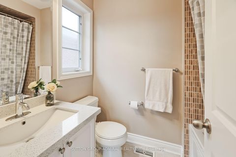 Photo 24 at 10 Bluff Trail, Nobleton, King