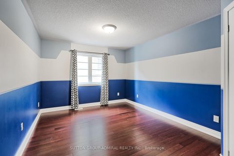 Photo 25 at 10 Bluff Trail, Nobleton, King