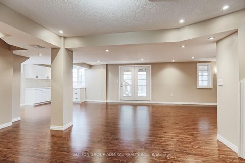 Photo 31 at 10 Bluff Trail, Nobleton, King