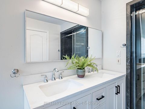 Photo 25 at 155 Castle Park Boulevard, Sonoma Heights, Vaughan