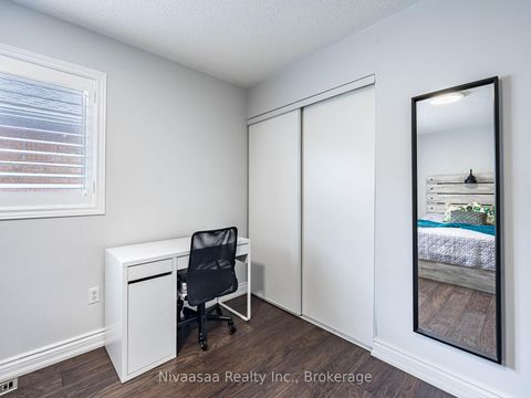 Photo 34 at 155 Castle Park Boulevard, Sonoma Heights, Vaughan