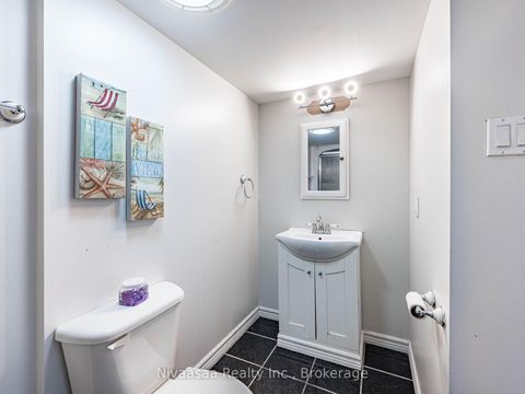 Photo 39 at 155 Castle Park Boulevard, Sonoma Heights, Vaughan