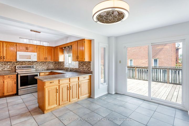 Photo 9 at 4504 HAYDOCK PARK Drive, Central Erin Mills, Mississauga