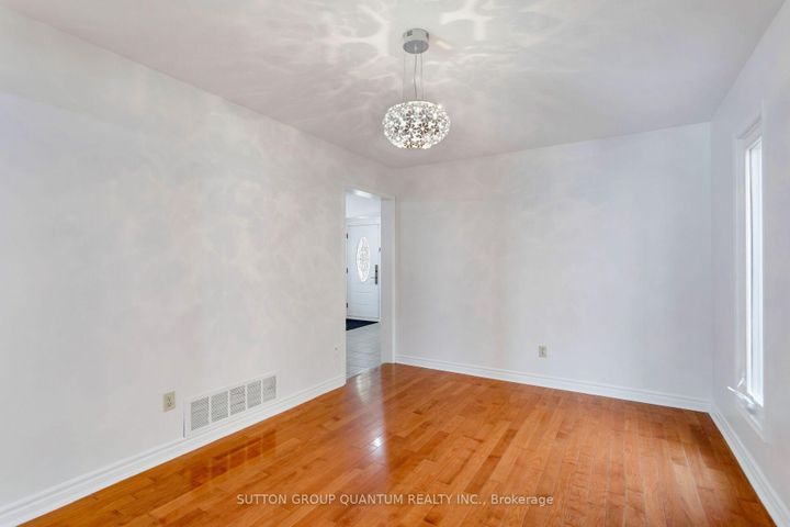 Photo 23 at 4504 HAYDOCK PARK Drive, Central Erin Mills, Mississauga