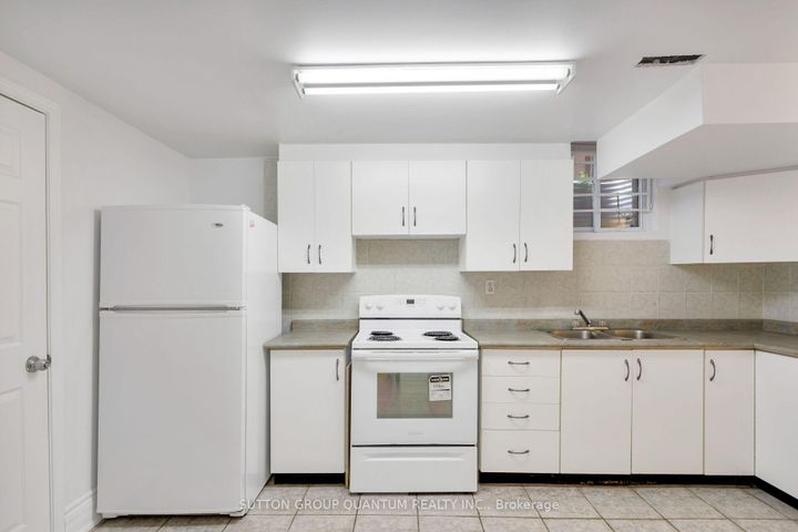 Photo 36 at 4504 HAYDOCK PARK Drive, Central Erin Mills, Mississauga