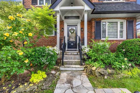 Photo 1 at 33 McIntosh Avenue, Queensway, Toronto