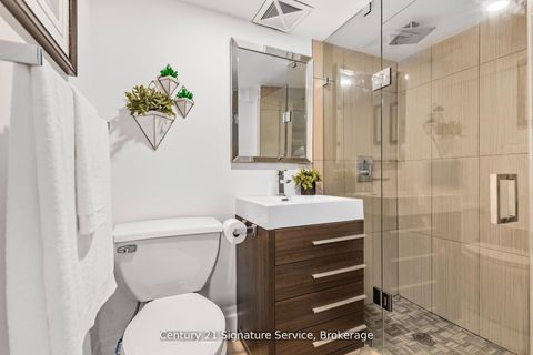 Photo 20 at 33 McIntosh Avenue, Queensway, Toronto