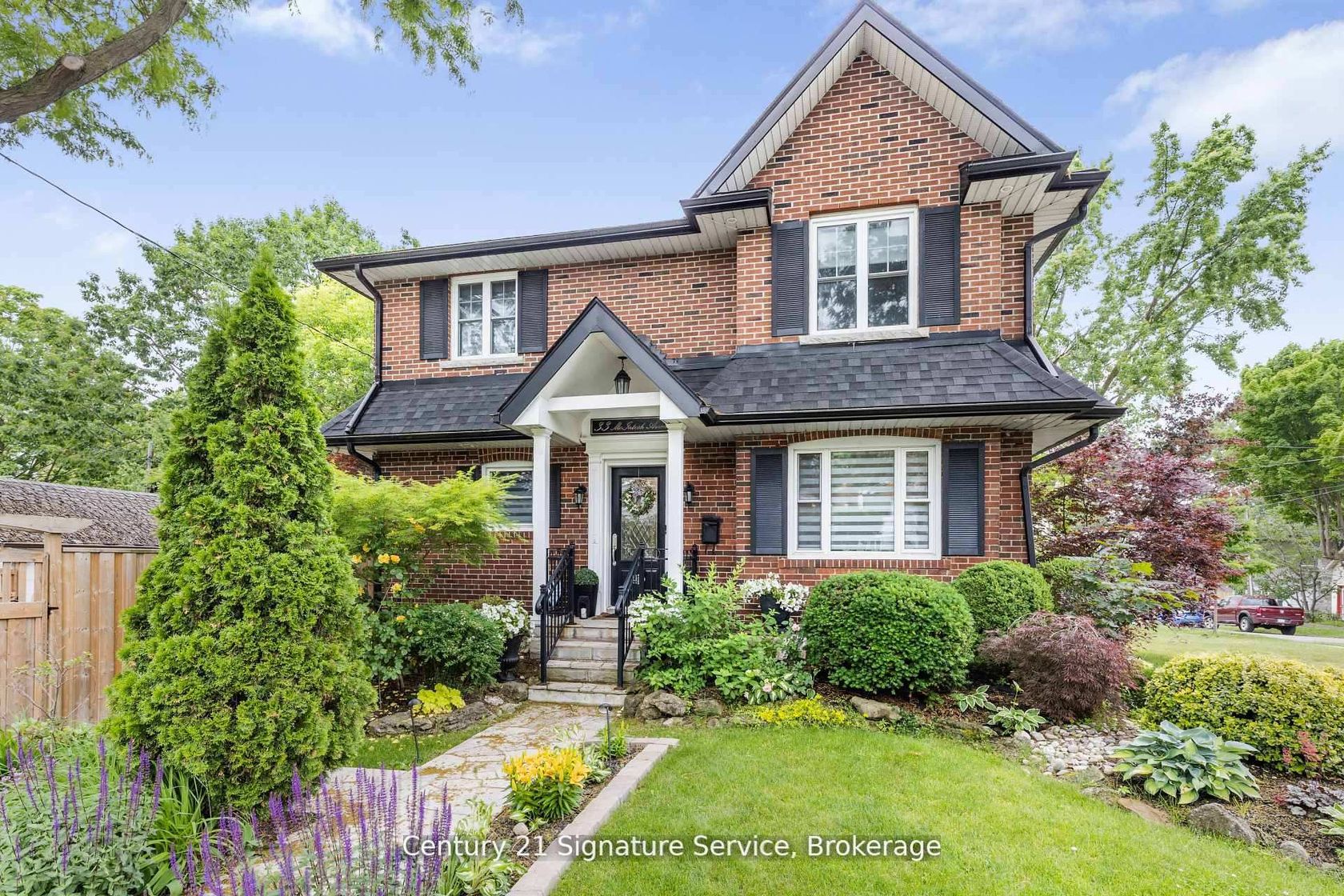 33 McIntosh Avenue, Queensway, Toronto 
