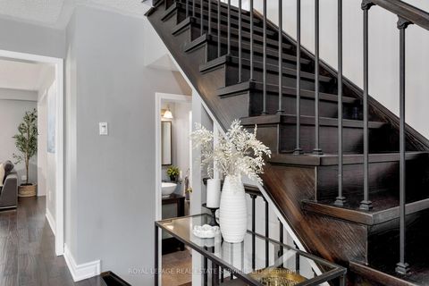 Photo 8 at 1359 Ridgebank Drive, WT West Oak Trails, Oakville