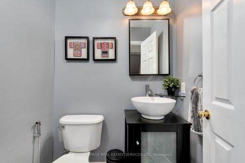 Photo 9 at 1359 Ridgebank Drive, WT West Oak Trails, Oakville