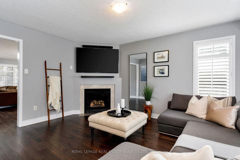 Photo 10 at 1359 Ridgebank Drive, WT West Oak Trails, Oakville