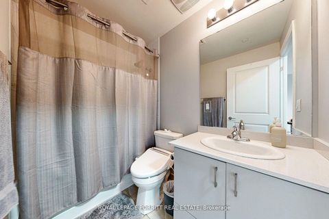 Photo 23 at 404 - 3563 Lake Shore Boulevard W, Long Branch, Toronto