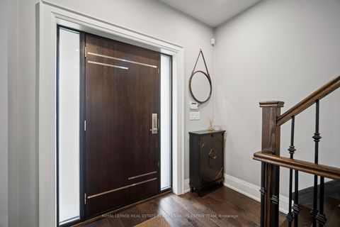 Photo 4 at 7 Forest Path Court, Beaumonde Heights, Toronto