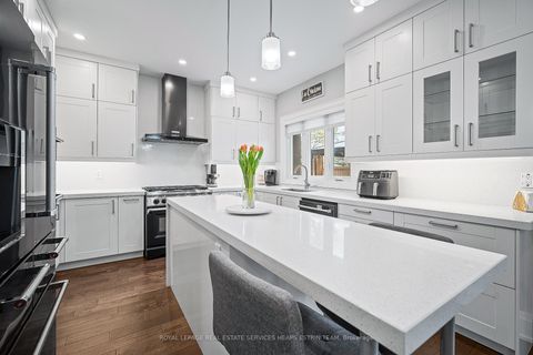 Photo 15 at 7 Forest Path Court, Beaumonde Heights, Toronto