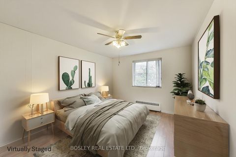 Photo 3 at 304 - 800 Kennedy Road, Ionview, Toronto