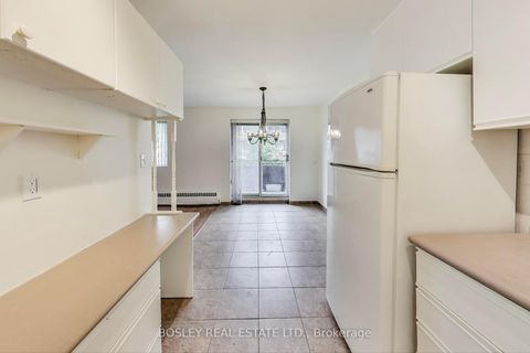 Photo 10 at 304 - 800 Kennedy Road, Ionview, Toronto