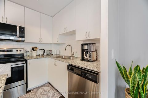Photo 12 at D-603 - 5289 Highway 7, Vaughan Grove, Vaughan