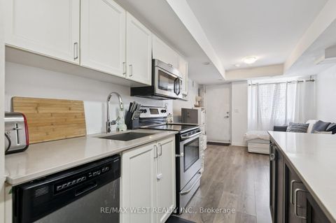 Photo 9 at 10 - 187 William Duncan Road, CFB, Toronto