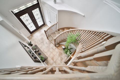Photo 10 at 15 Jocada Court, Oak Ridges, Richmond Hill