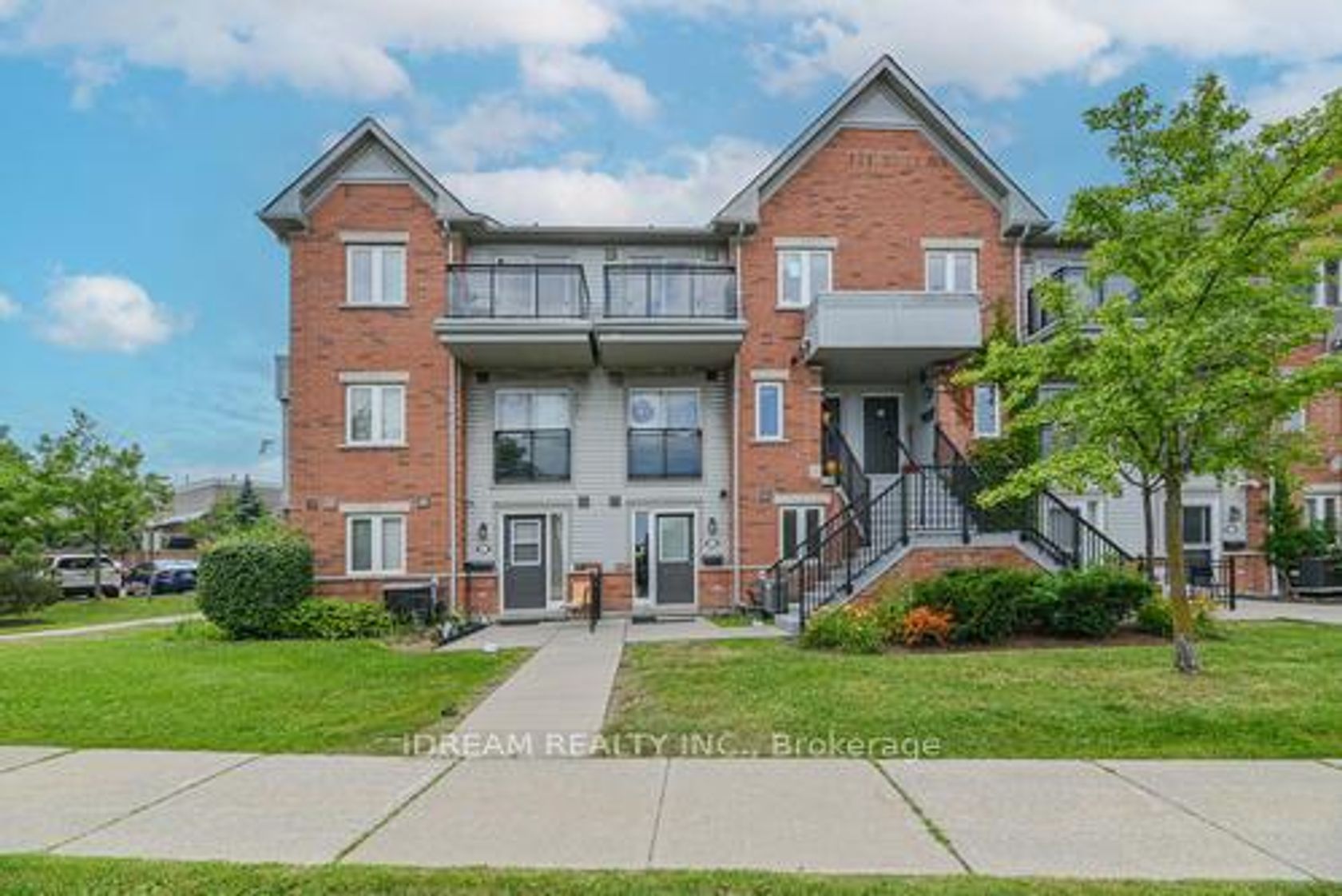 5 - 4620 Guildwood Way, Hurontario, Mississauga 