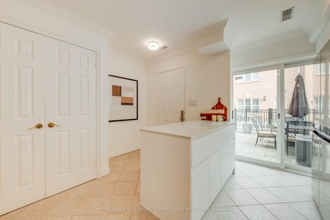 Photo 5 at 15 - 151 Merton Street, Mount Pleasant West, Toronto