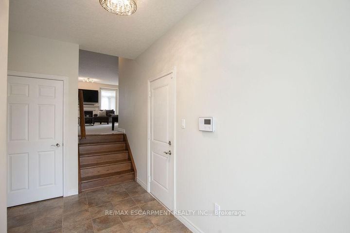Photo 5 at 69 Winslow Way, Stoney Creek, Hamilton
