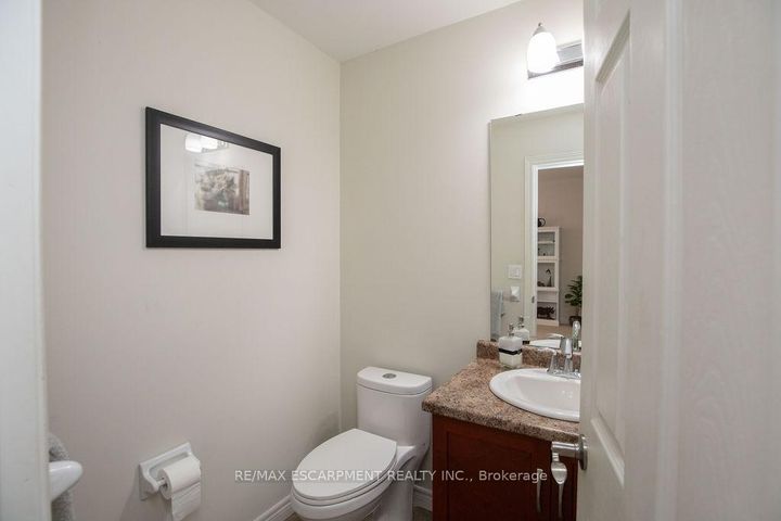 Photo 9 at 69 Winslow Way, Stoney Creek, Hamilton